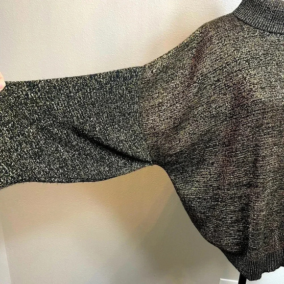 VINTAGE Knitmakers metallic gold/black sweater - Picture 3 of 10